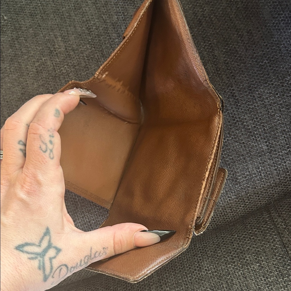Louis Vuitton Classic Brown Monogram Wallet - Picture 9 of 12